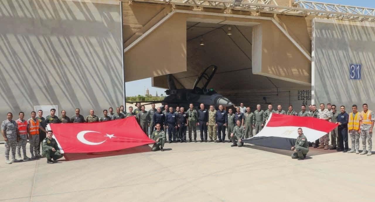 انطلاق فعاليات التدريب الجوى ا...