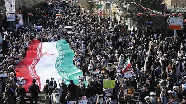 تظاهرات في طهران ومدن إيرانية...