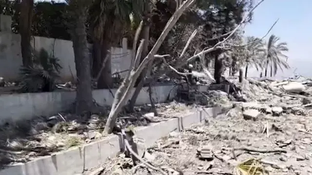انهيار منزل والد صادق الصباح ب...