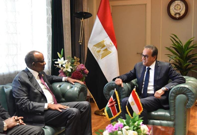 وزير الصحة يستقبل نظيره الكيني...