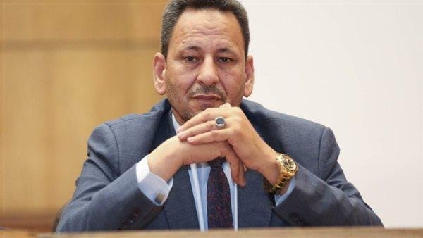 على خلفية النزاع على مقر النقا...
