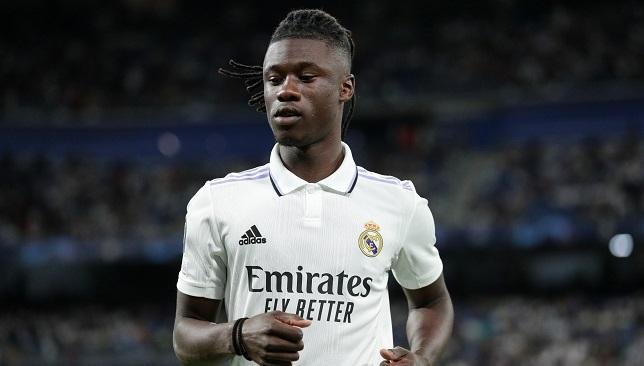 ريال مدريد يحدد سعر بيع كامافي...
