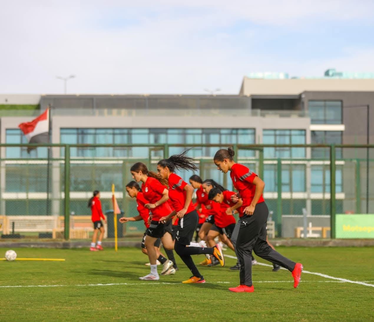 منتخب مصر للسيدات يعلن قائمة م...