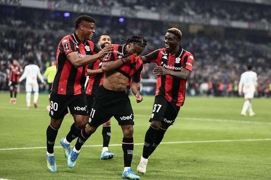 إيقاف زميل عبدالمنعم بسبب التل...
