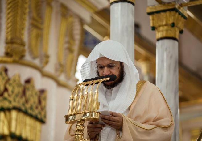 محذرا الحوثيين من مصير أصحاب ا...