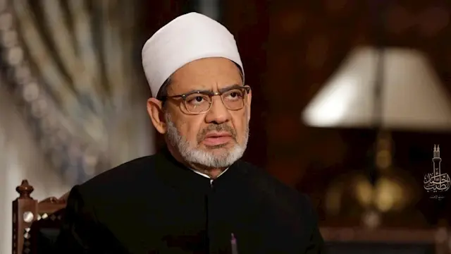 شيخ الأزهر يهنئ الرئيس والشعب...