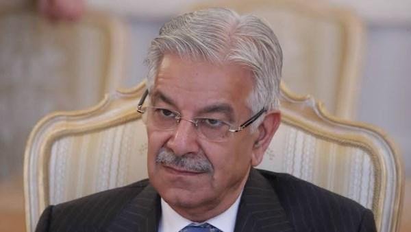 وزير الدفاع الباكستاني: سنستخدم أي وسيلة متاحة لحماية المملكة العربية السعودية
