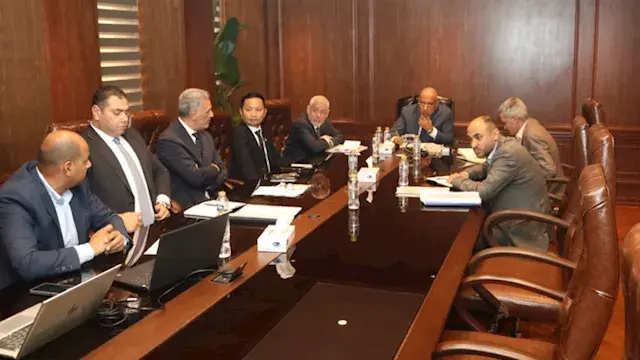 الكهرباء تبحث مع "AMEA POWER" مشروعات طاقة بقدرة 1500 ميجاوات