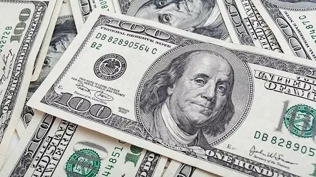 ارتفع في 10 بنوك.. سعر الدولار مقابل الجنيه مع نهاية تعاملات الثلاثاء