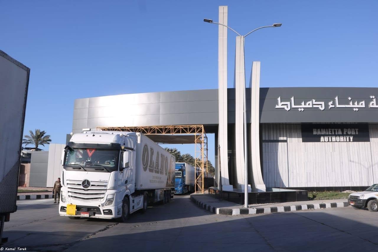 ميناء دمياط يحقق مؤشرات تشغيل...