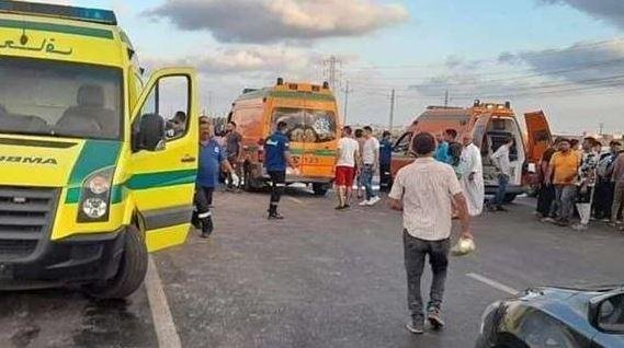 مصرع شخص في تصادم سيارتين نقل...