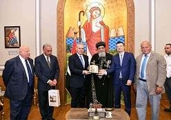 البابا تواضروس الثاني يستقبل و...