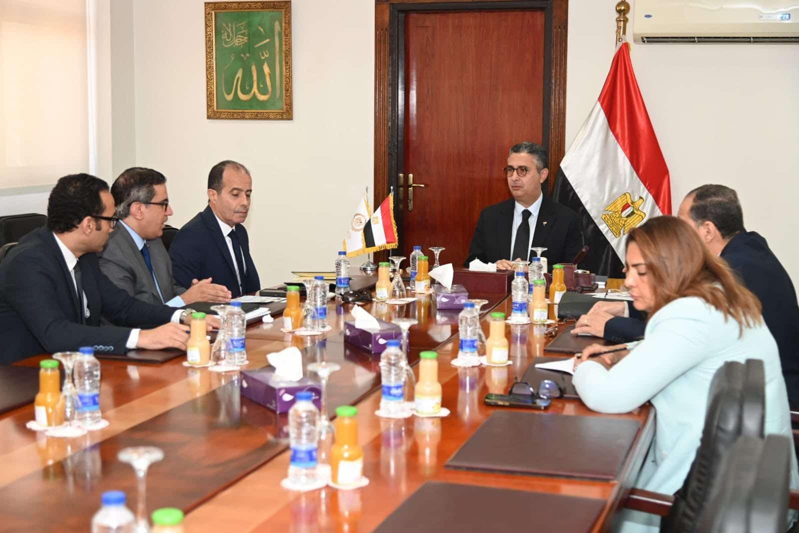 التموين: الاحتياطي الاستراتيجي...