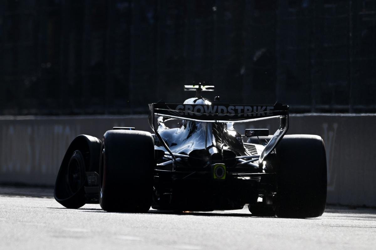 F1 Azerbaijan GP: George Russell takes dominant pole as Kimi Antonelli crashes out