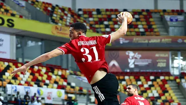 الأهلي يقلب الطاولة على بترو أ...