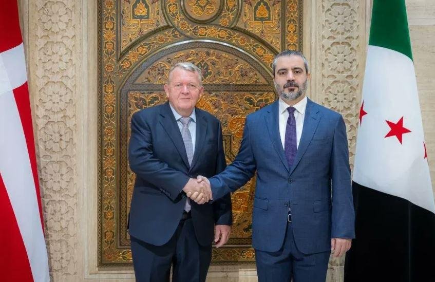 وزير خارجية سوريا يشيد بمواقف...