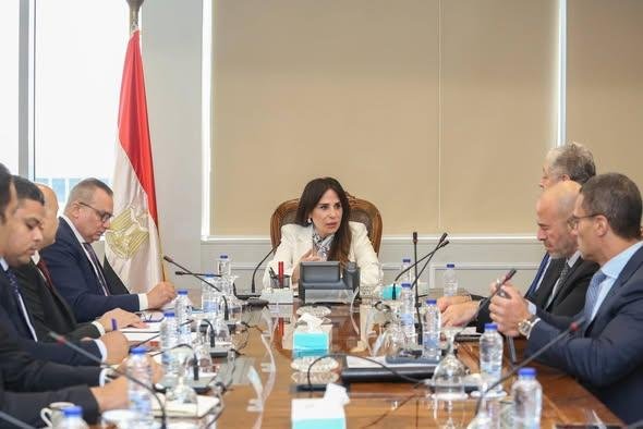 الإسكان: استلام 6 أبراج إدارية...