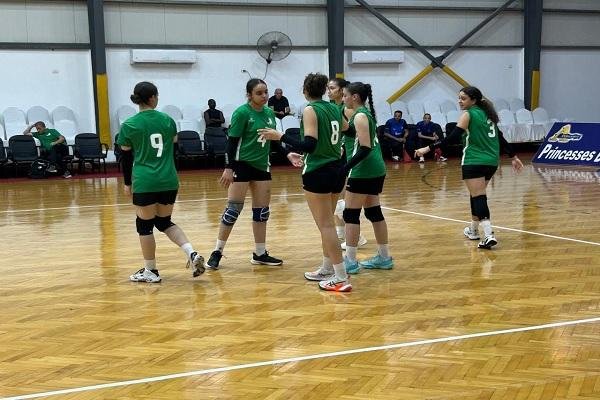 منتخب الجزائر للناشئات يفوز عل...