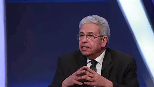 عبد المنعم سعيد : الشرق الأوسط...
