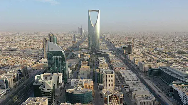 السعودية: قرار بعمل موظفي المكاتب الإدارية بالرياض عن بعد حتى إشعار آخر