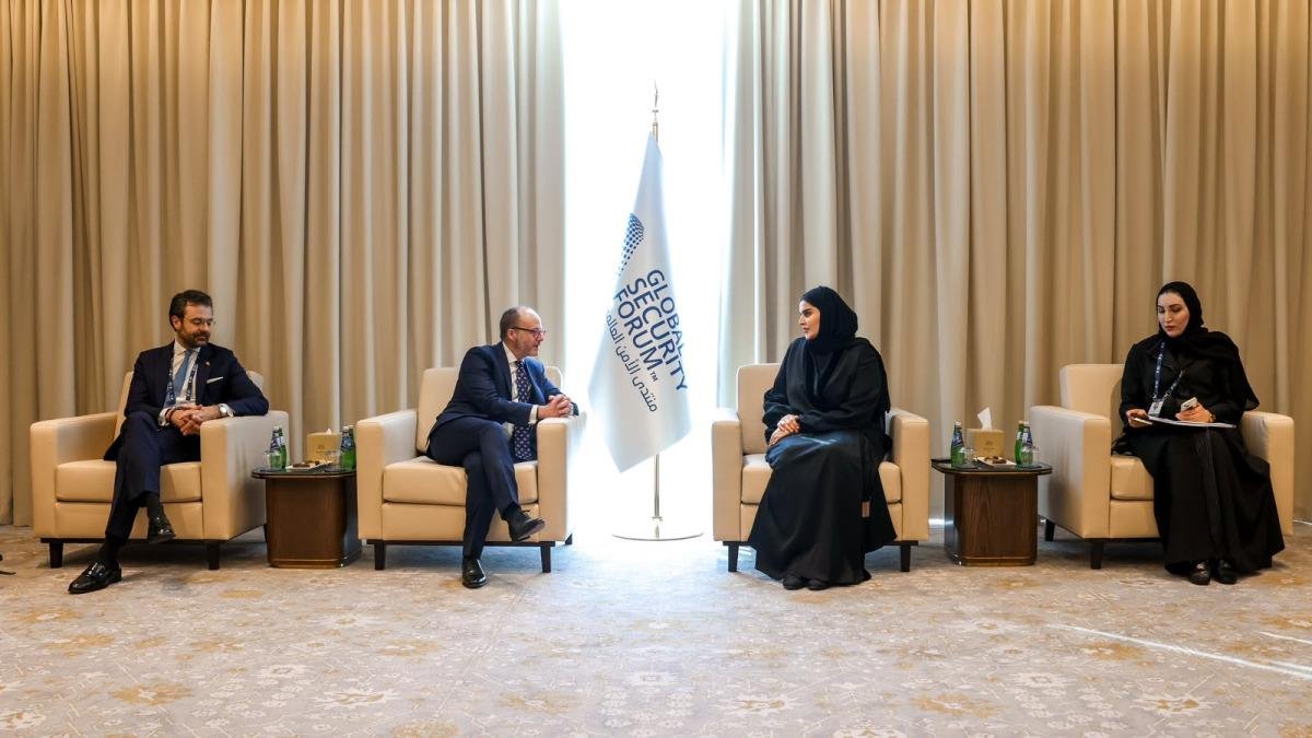 وزير الدولة للتعاون الدولي تجتمع مع وزير الدولة للشؤون الخارجية والعالمية الإسباني