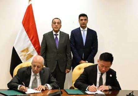 رئيس الوزراء يشهد مراسم توقيع...