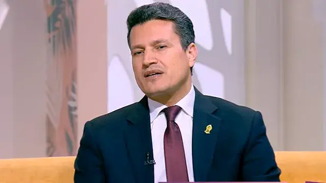 الدكتور أسامة الحديدي يشيد بال...