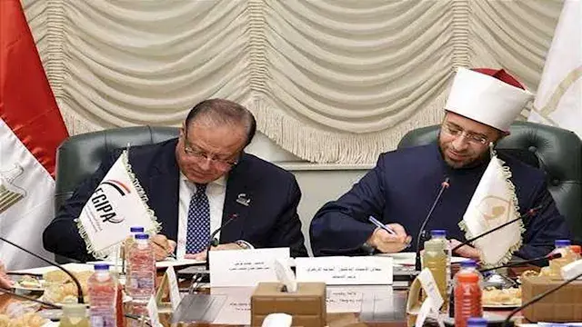 وزير الأوقاف يوقع بروتوكولًا ل...