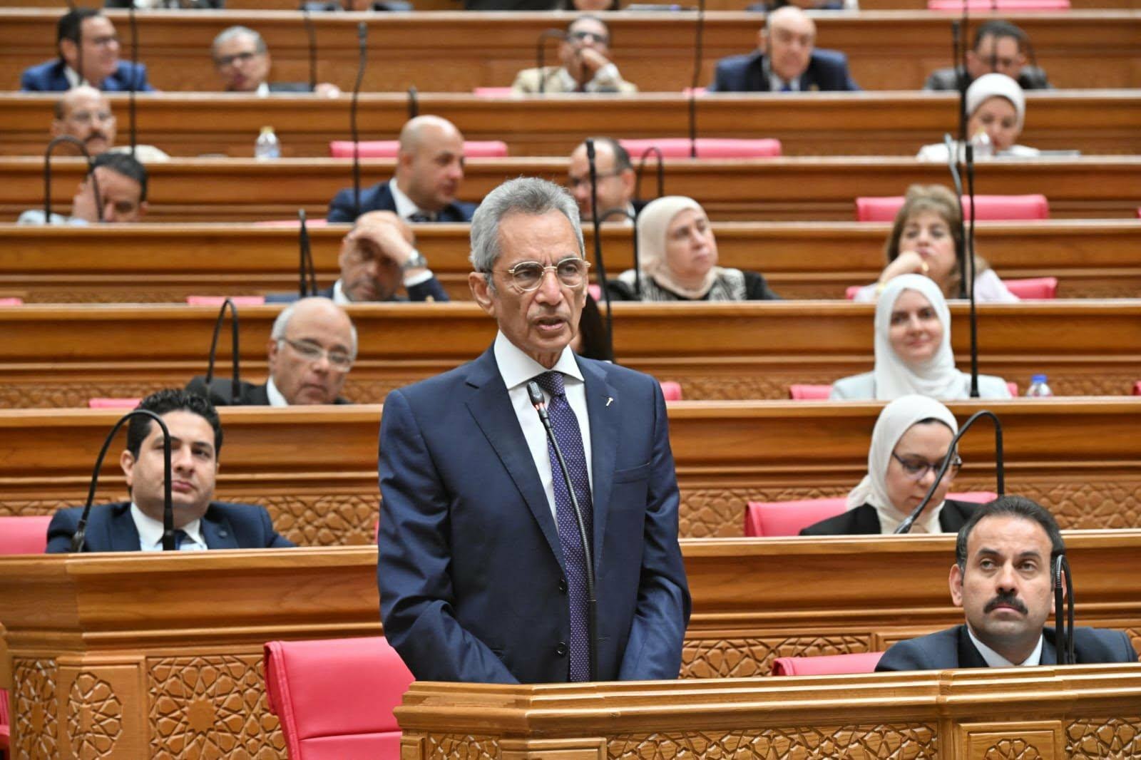 وزير الشئون النيابية: الحكومة...