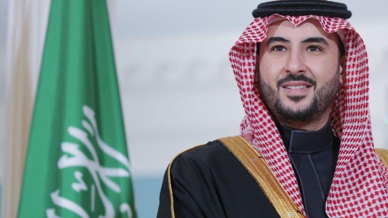 نائب رئيس الإمارات منصور بن زايد يزور السعودية بدعوة من وزير الدفاع في المملكة