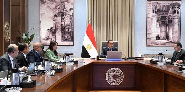 مدبولي يوجه بحصر المشكلات المخ...
