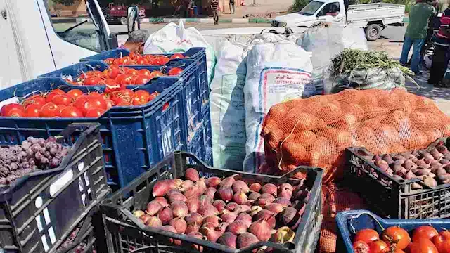 لتخفيف الأعباء.. طرح سلع غذائي...