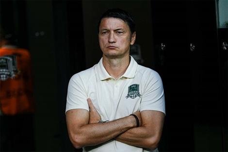 مدرب العين الإماراتي: سأشجع مص...