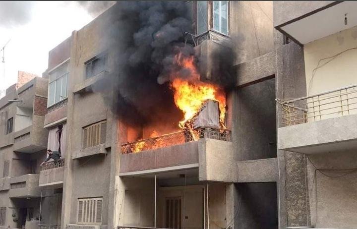 إصابة زوجين وأطفالهما الثلاثة...