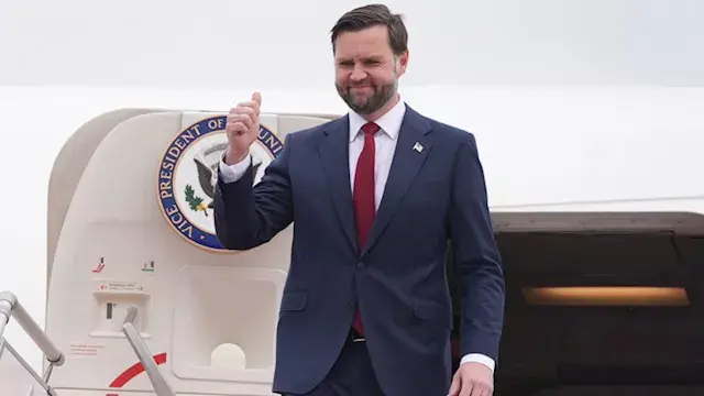 مسؤول أمريكي: فانس لا يزال في...