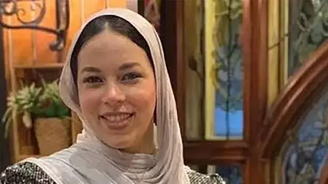 صاحبة بوست "الرجالة بتهرب مني...