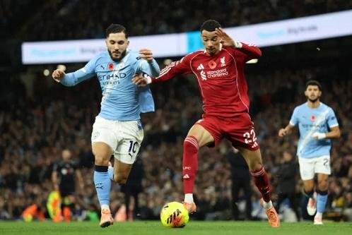 ليفربول في مهمة إيقاف قطار انت...