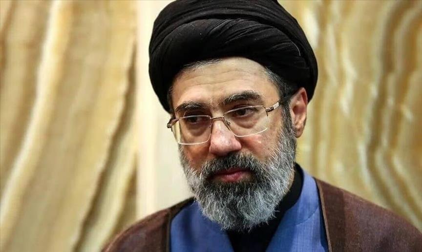 المرشد الإيراني يدعو إلى مواصل...