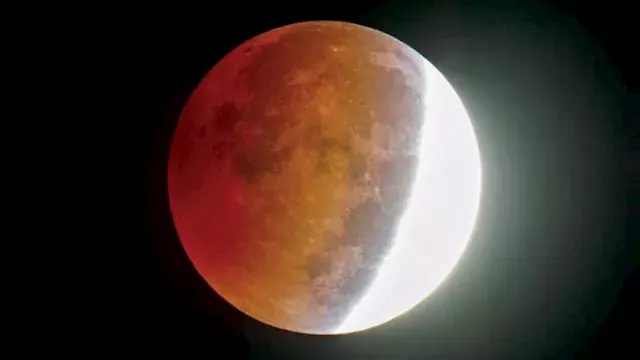 القمر في ظل الأرض.. خسوف جزئي...