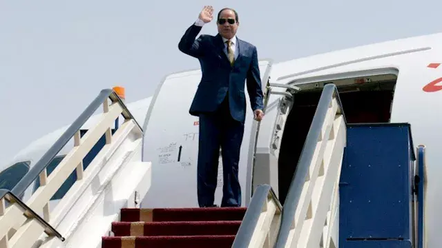 الرئيس السيسي يعود إلى أرض الو...