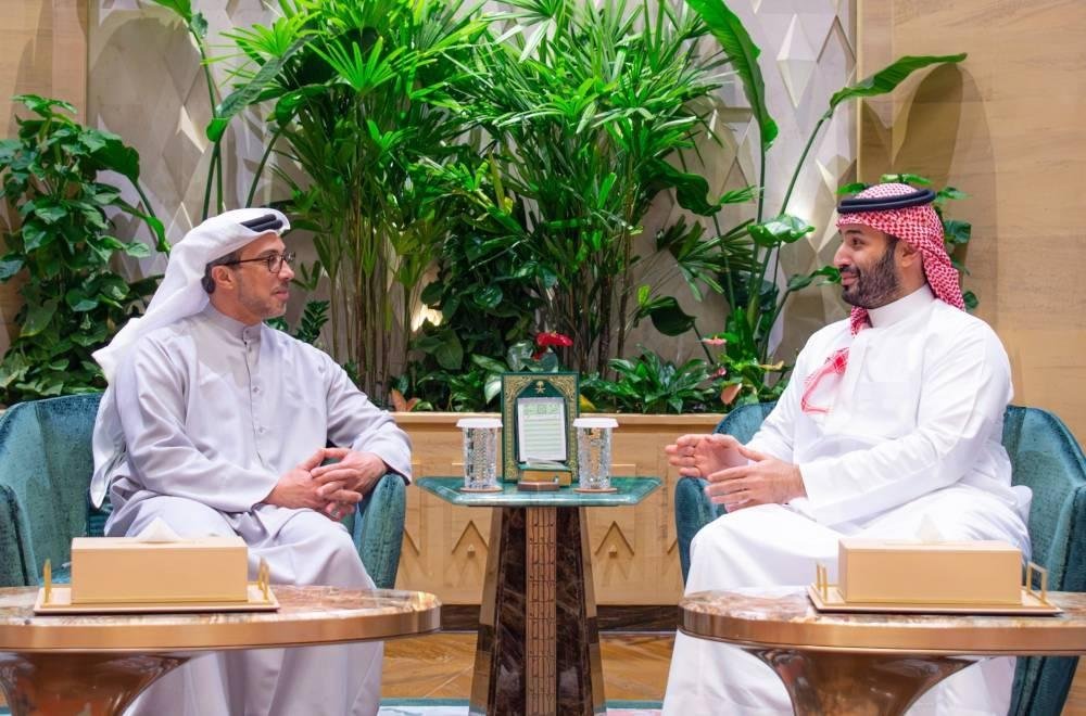 ولي العهد ونائب رئيس الإمارات يبحثان تطورات المنطقة