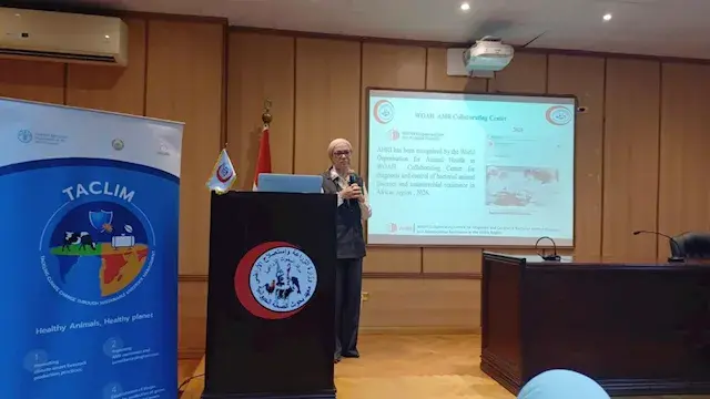 الصحة الحيوانية يدرب الباحثين...