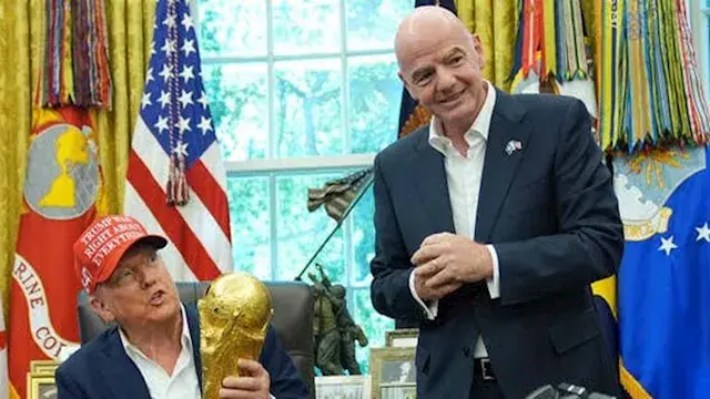 "نعم تحدثت مع ترامب".. أول رد...