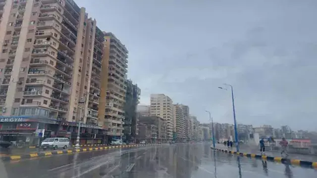 "شبورة وأمطار ورياح نشطة".. الأرصاد تكشف أبرز الظواهر الجوية اليوم