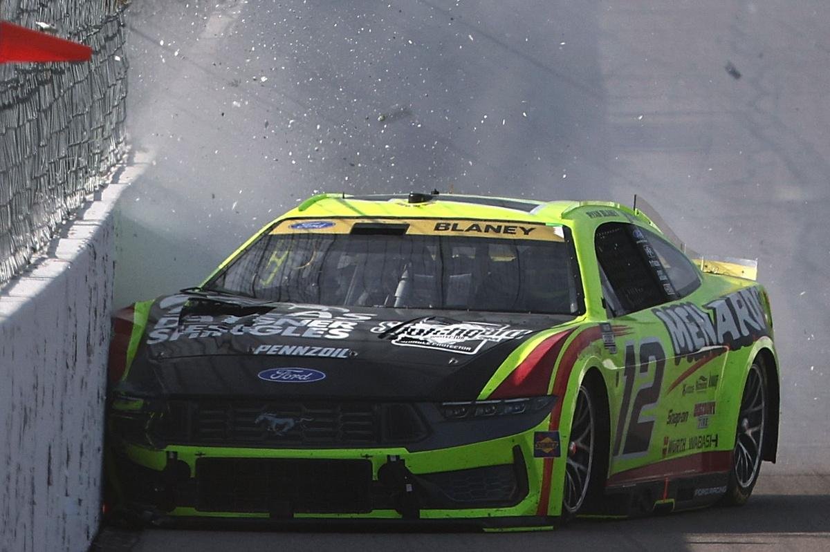 Ryan Blaney suffers brake failure in crushing blow to title hunt
