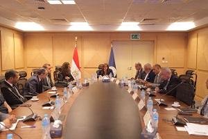 تمهيداً لعرضها على وزير السياح...
