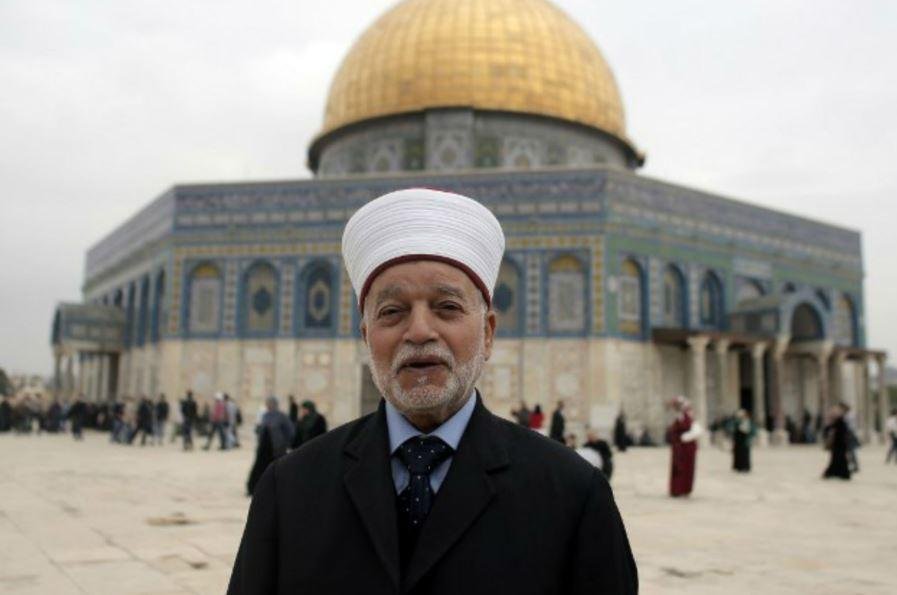 إسرائيل تعتقل مفتي القدس عقب خ...