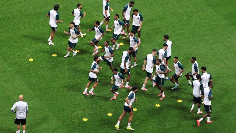 استبعاد لاعب جديد من معسكر السعودية قبل نصف نهائي "خليجي 27"
