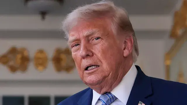 ترامب: المحادثات مع إيران تُجر...