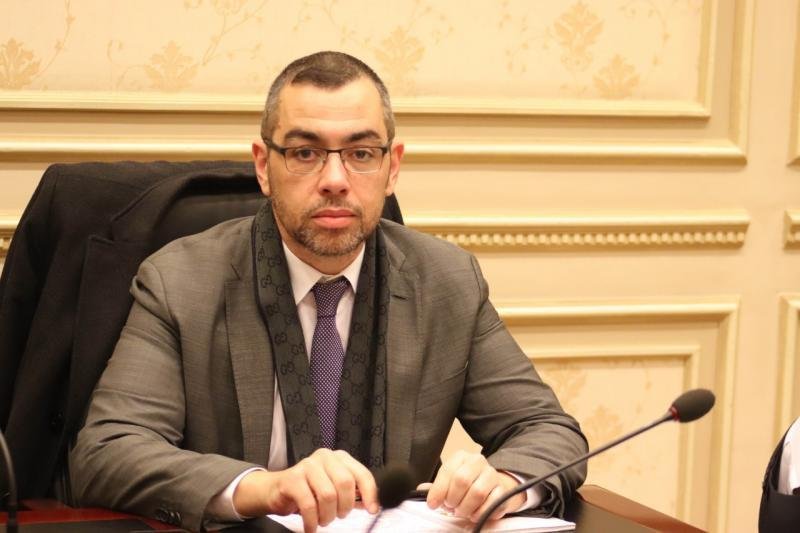 محمد فؤاد: الأموال الساخنة ورا...